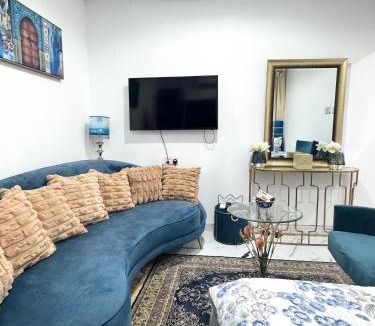 Abu Dhabi City Center Apartment | Velmora Villas room 14