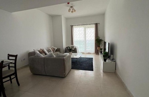 Business Bay Apartment | Venetian - Stay in Business Bay near Burj Khalifa views