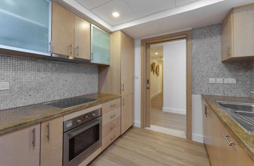 Dubai Marina Apartment | Vibrant Dubai Marina Living by Suiteable
