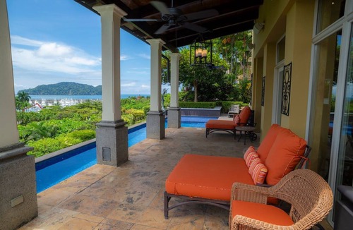 Herradura Villa | Villa Angel 4 bdr Ocean View private pool Family