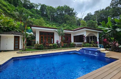 Tarcoles House | Villa Azulita