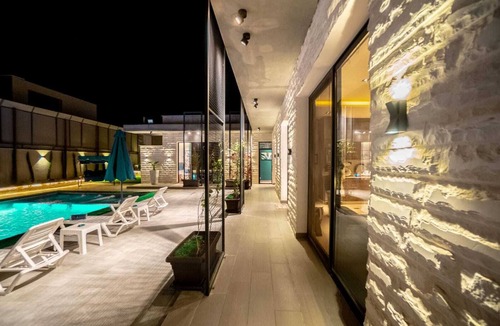 Al Rama Ski Chalet | Villa La Roche - Prime location, amenities & luxurious vibes