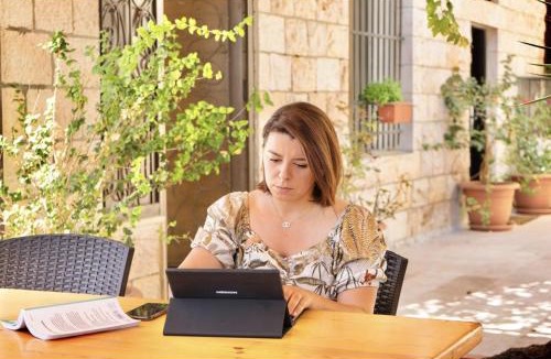 Amman Apartment | Villa Mira Guesthouse 1 - Downtown Central Amman - AL DIYRIH