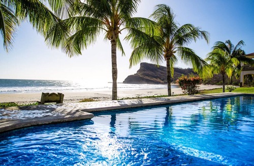 Rancho Santana Condo | Villas Iguana A-14: Beachfront Condo!