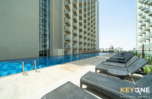 Dubai Apartment | Viridis Residence Cozy Studio Living