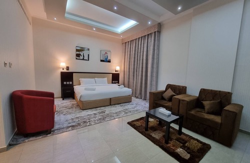 Al Mankhool Hotel | Vista City Hotel