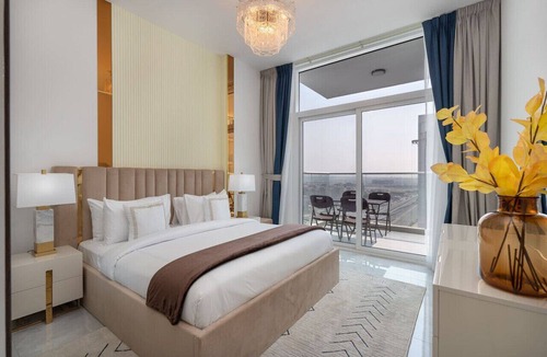 Discovery Gardens Apartment | Vogue | Elegance at Pearlz near Metro