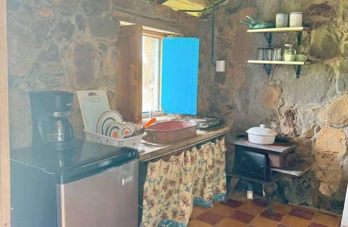 La Cruz House | Volcanic Stone House | Near River & Wildlife
