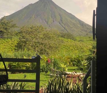Arenal Hot Springs Apartment | Volcano Garden Suite with bathtub