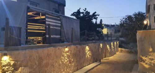 Shoubak House | Wadi Al-Nakhil Hostel