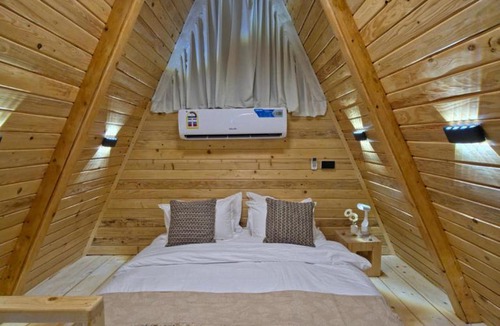 Bidiya Ski Chalet | Wadi Bani Khalid-Al Joud Green hostel A-Frame Cabin