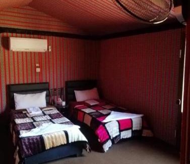 Wadi Rum Bed & Breakfast | wadi rum Golden Sand