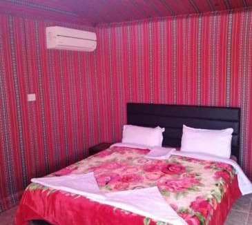 Wadi Rum Bed & Breakfast | wadi rum Golden Sand