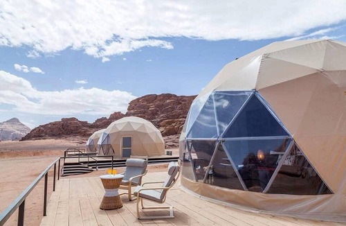 Wadi Rum RV Rental | Wadi Rum Luxury Camp