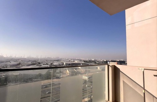 Jebel Ali Apartment | Walk to Metro l Modern w 1BR & 2 Baths