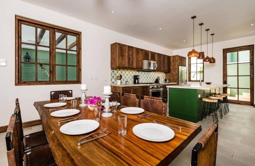 Las Catalinas House | Walk to the Beach with Beach Club Access - Casa Acuarela