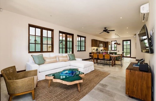 Las Catalinas House | Walk to the Beach with Beach Club Access - Casa Acuarela