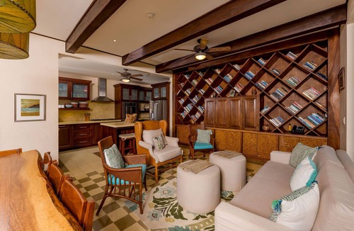 Las Catalinas House | Walk to the Beach with Beach Club Access - Casa Pinita