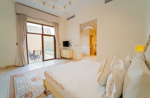 Madinat Zayed Hotel | Western Hotel - Madinat Zayed