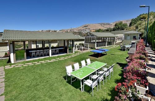 Majdal al-Shams Ski Chalet | White Suites