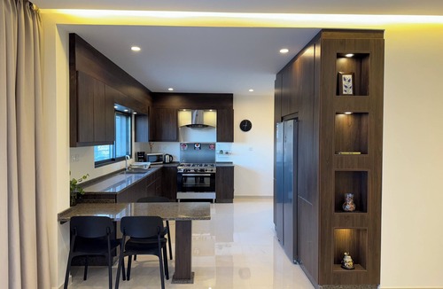 Suwailih Apartment | with a scenic view 3-bedroom apartment in peaceful Mahis with many amenities