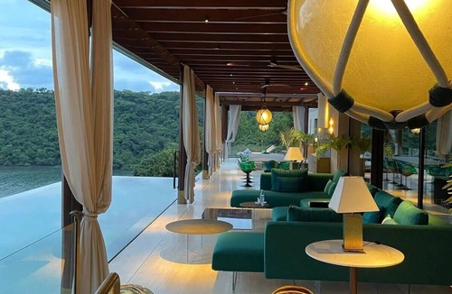 Papagayo Peninsula Villa | Wonderful 6BR Villa with Exclusive Beach Access