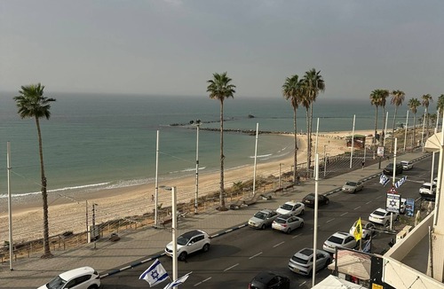 Bat Yam Apartment | Wonderful two-room apartment near the sea in Bat Yam