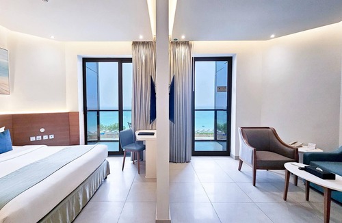Rumailah Hotel | Wyndham Garden Ajman Corniche