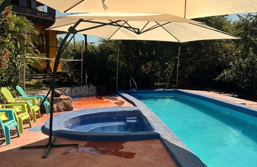 Poneloya Hotel | Yellow Submarine Hostal