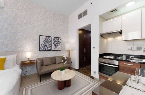 Jumeirah Beach Residence Apartment | Your gateway in Sparkle Tower JBR by Suiteable
