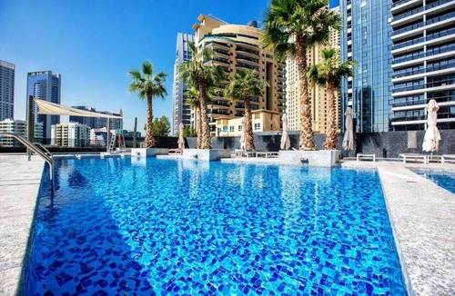 Jumeirah Beach Residence Apartment | Your gateway in Sparkle Tower JBR by Suiteable