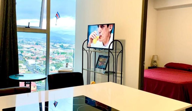 Único Apartamento en Nuevo y Moderno Condominio in San José