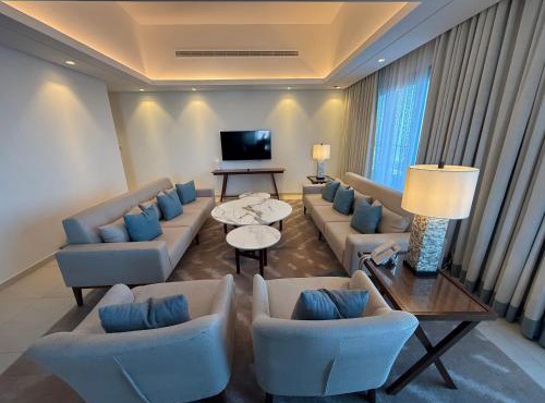 سحر المحيط لتأجير بيوت العطلات ocean magic 4BR luxury apartment , direct sea facing at Address beach resort Fujairah