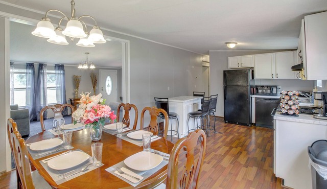 1 Mi to US Marine Base Albany: Cozy Getaway! in Albany