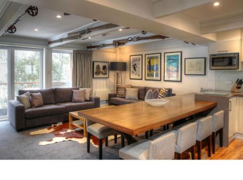 10 Maisonettes in Falls Creek