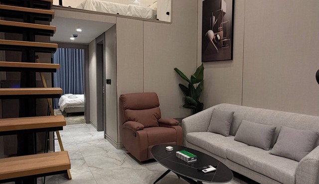 103 tara-JRE Al Lweibdeh 2BDR duplex apartment