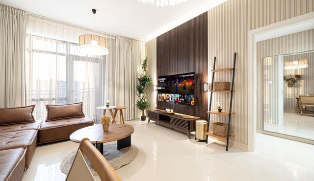 1BR Apartment - Luxury, Spacious and balcony at Al Zahia