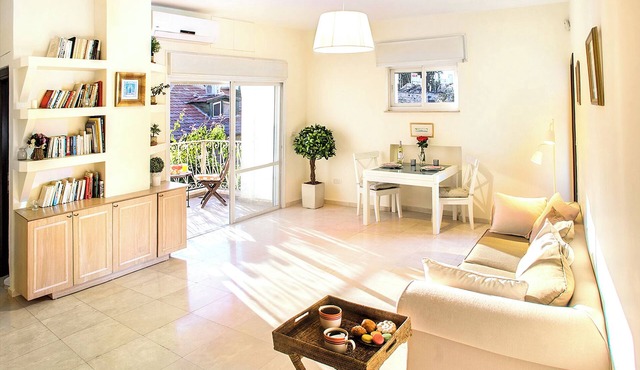 2 BDR with Balcony ► Best Location: German Colony - Shelter in the building