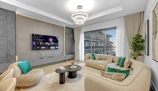 2 Bedroom Apartment in the Heart of Dubai, City Walk