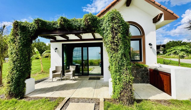 2BR Eco-Tiny Home Near the Beach by Veritas Pacifica T4