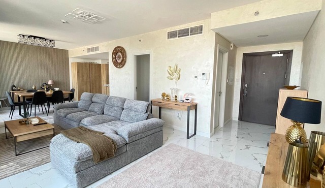 3-bedroom apartment in charming Abu Dhabi with AC, WiFi, fitness room