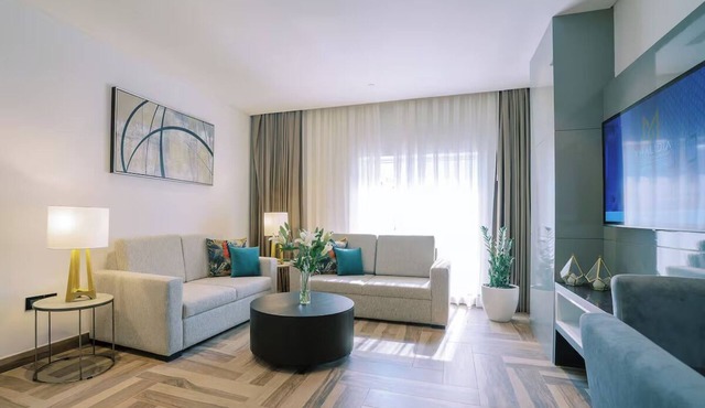 3 Units | Skyline Fun Escape | Burj Khalifa, Dubai Fountain & Rooftop Pool