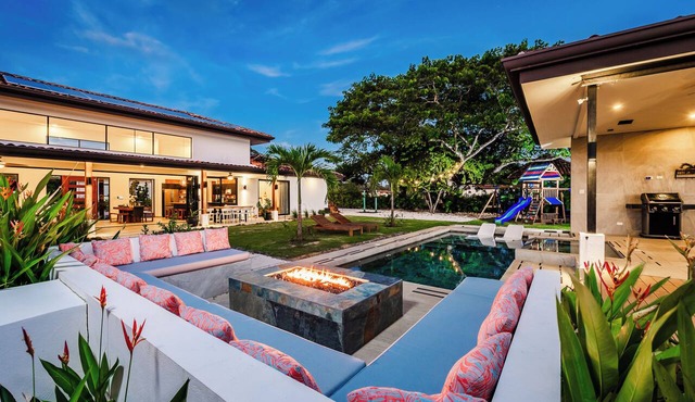 4-Bedroom House with Pool at Hacienda Pinilla