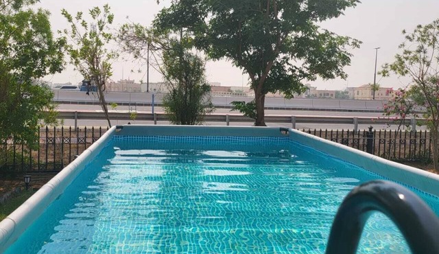 4-Bedroom villa with a spacious Garden & Private Pool