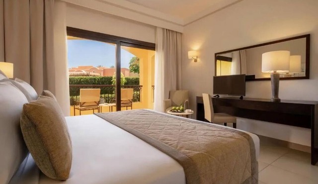 4 Spacious Rooms l Diving, Dining & Beachside Resort Near Marsa Alam Airport