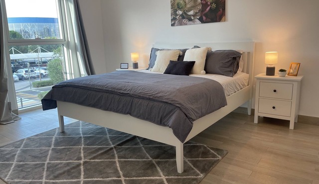 A Place To Stay 1BR apartment Water’s edge/Yas island