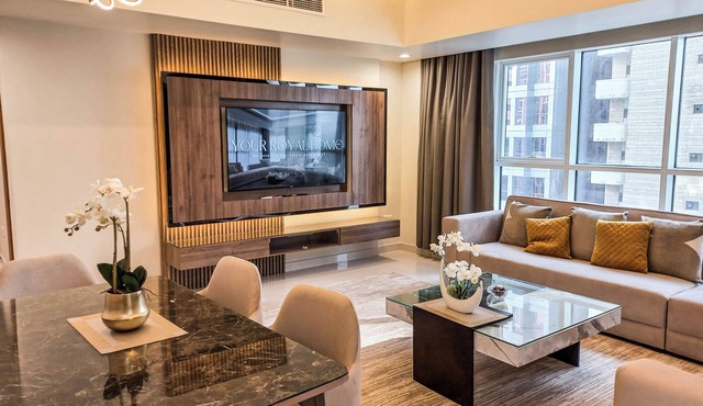 Abu Dhabi Royal Home, Family Apartment, Beach View