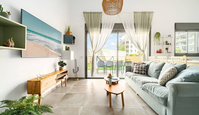 Achziv Bright Garden Stay