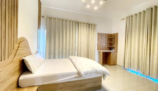 AFFORDABLE AND GREAT STAY - 3 BEDROOM APARTMENT IN DUBAI