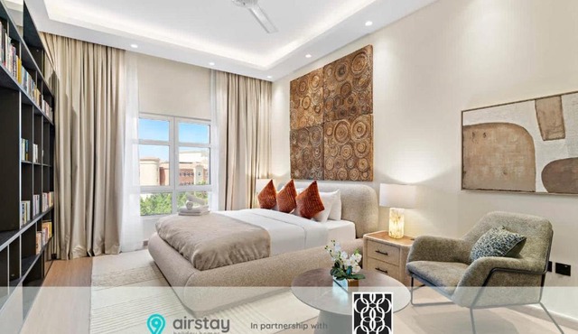 Airstay - Palmoral Collection - Studio - Near Metro - Monthly Offer Available